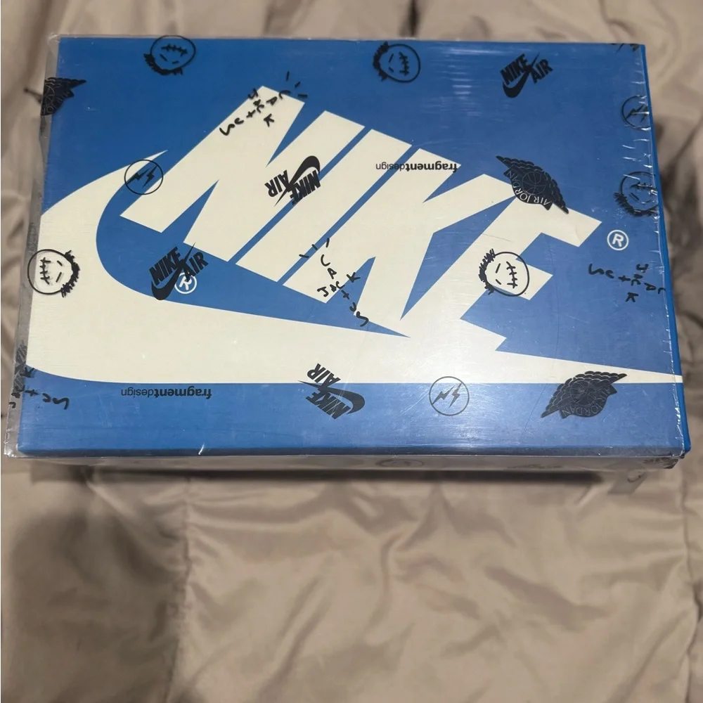 Nike Jordan 1 Retro High OG SP - Picture 13 of 14